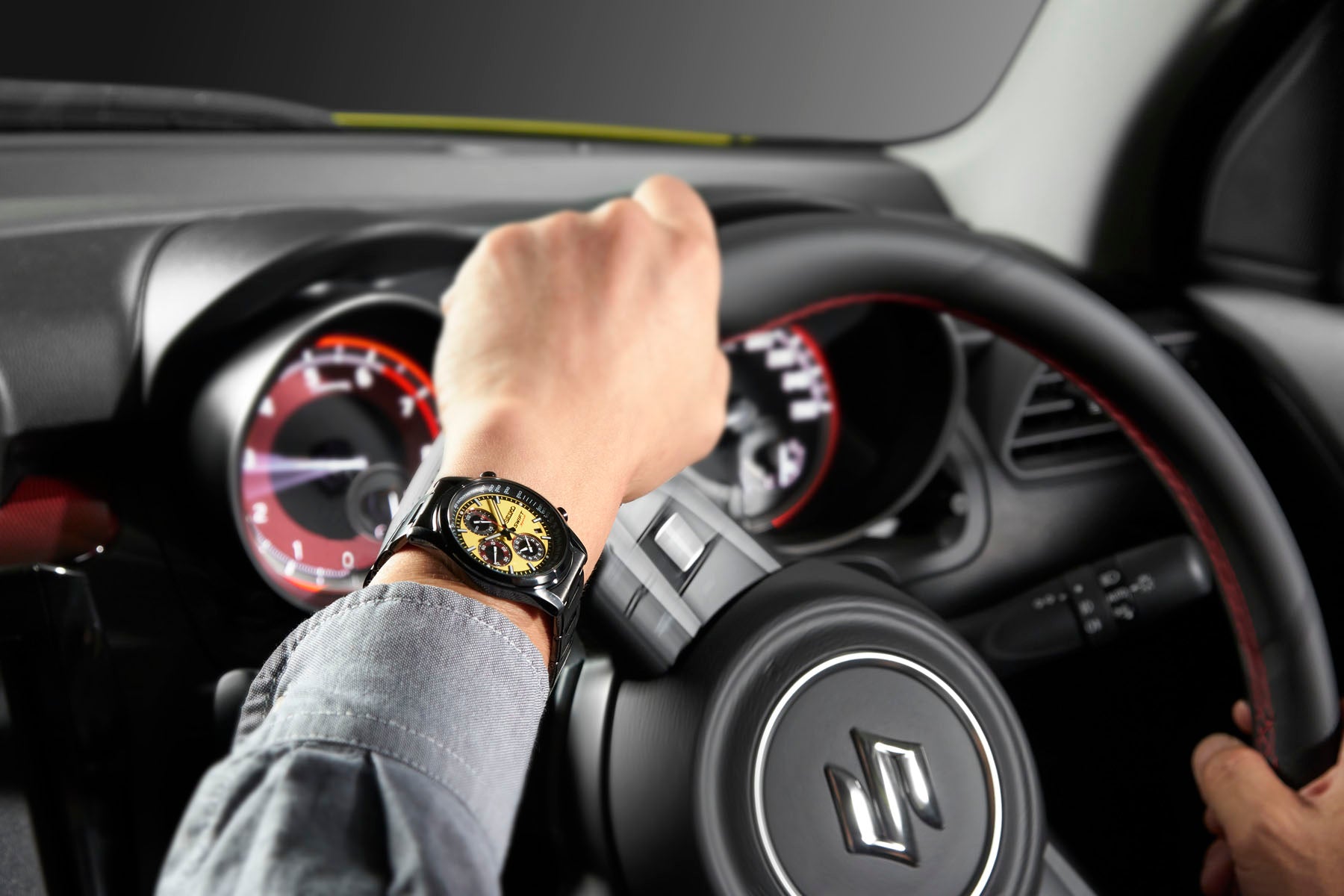S-MALL4周年 二次募集販売 合計300個限定】【特別商品】SUZUKI SWIFT